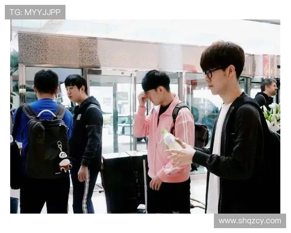 IG团队协作展现出色青年赛点评分析其战术配合与默契程度 IG团队协作展现出色青年赛点评分析其战术配合与默契程度