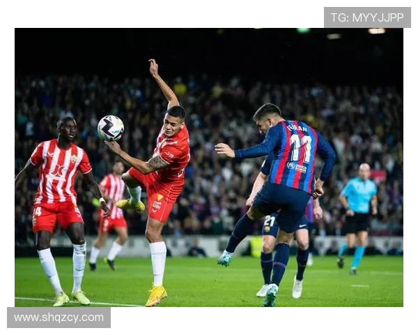 南京足球队与重庆足球队赛后复盘团队协作分析与战术探讨