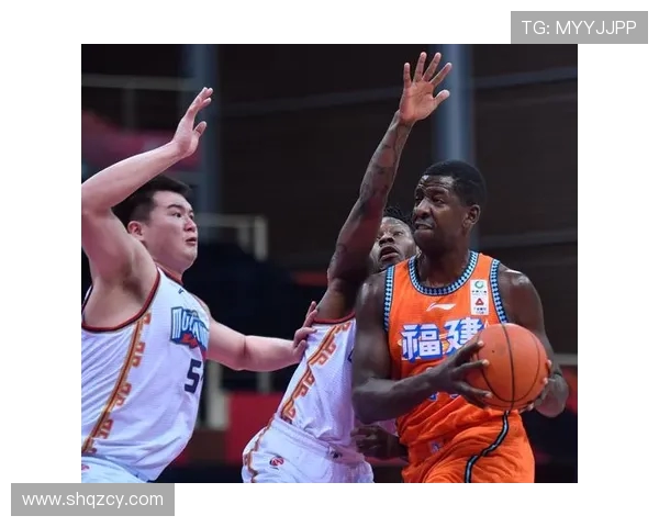 深圳篮球队与南京篮球队赛后复盘探讨团队协作的成功与不足之处