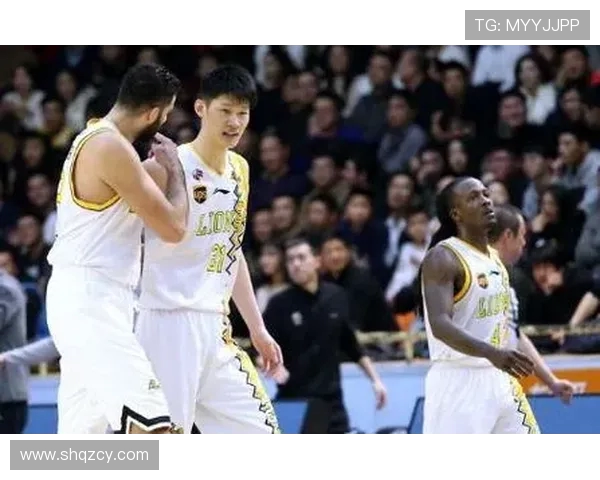 深圳网球队以89分领跑冠军赛积分榜展现强劲实力