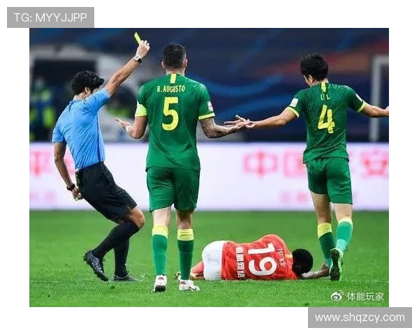 恒大与东方激烈对骂引发球迷热议双方言辞犀利谁能赢得舆论战