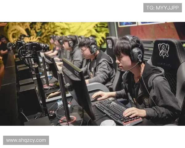 CSGO巨献：深入解析RNG战队的游戏意识与战术思维