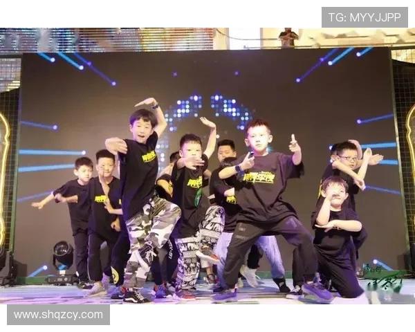 全国街舞大赛点评：西安街舞队灵活性表现引人瞩目